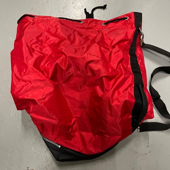 Muskoka Lakes Performance- Large Bucket Bag - Picture 3 of 6